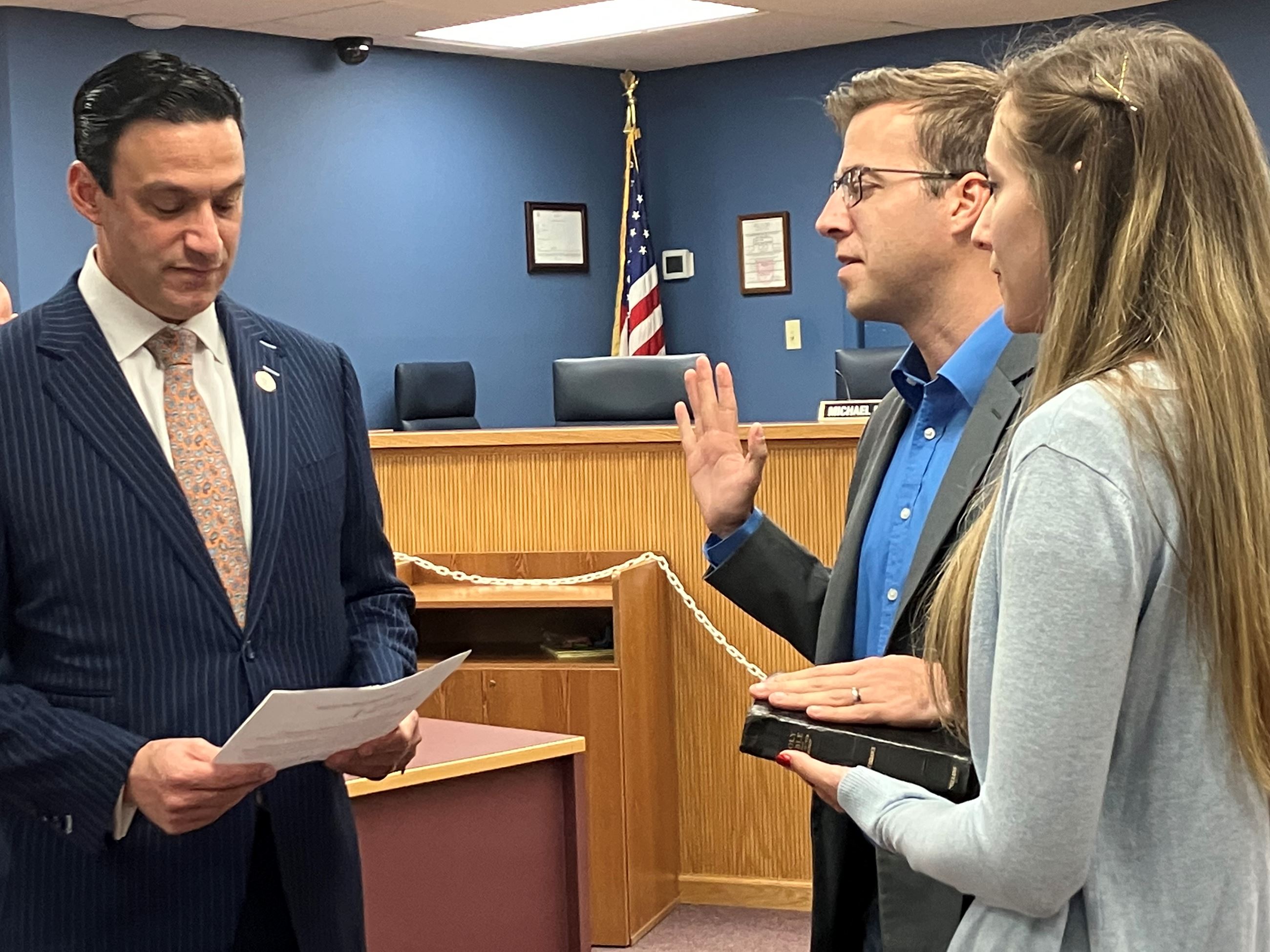 Jon Keen Sworn in by Senator Testa 2023